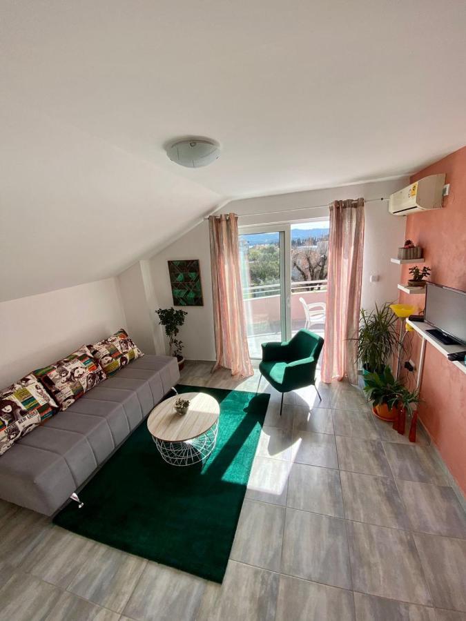Apartments Kuc Тиват Экстерьер фото