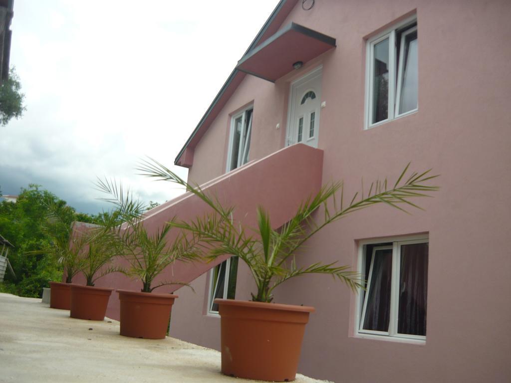 Apartments Kuc Тиват Экстерьер фото